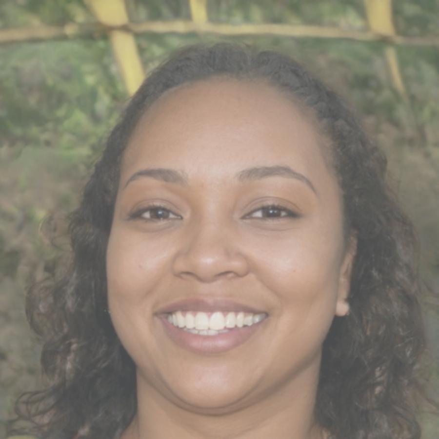 Portrait professionnel de Léonie Dufresne, formatrice en gestion budgétaire